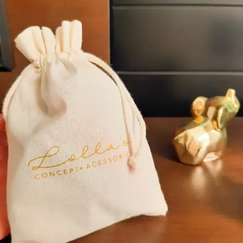 50 Saq. de Algodão Cru Personalizados com Babado - 13 x 18cm