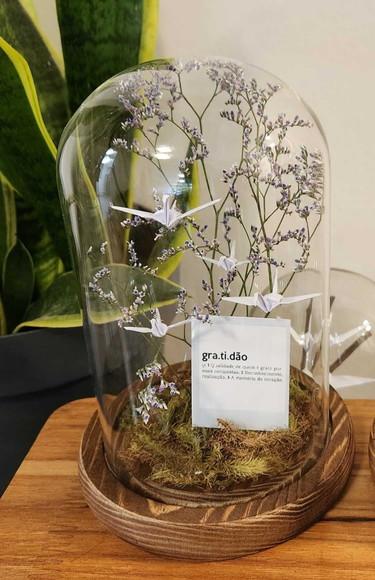 Cúpula Floral Gratidão