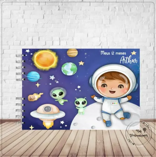 Albúm de Mesversário Astronauta