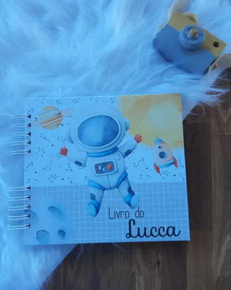 Kit Livro do Bebê ,caderneta Astronauta Aquarela + Saquinho