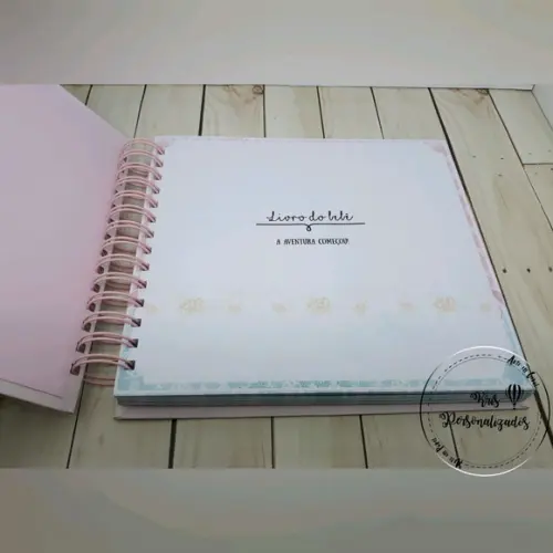 Livro do Bebê Alice no País das Maravilhas