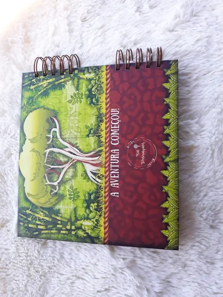 Livro do Bebê Safari