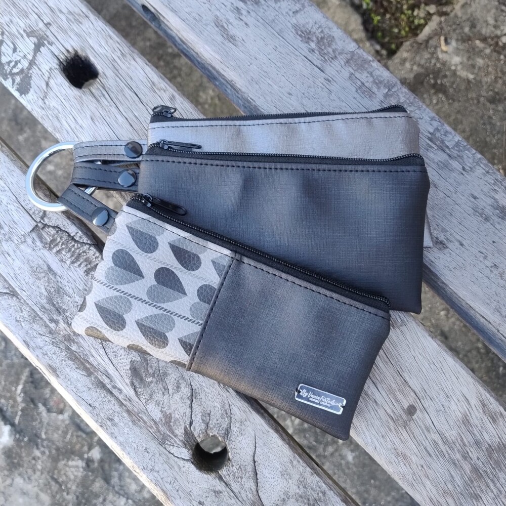 Three Mine bags ( mine bolsas)