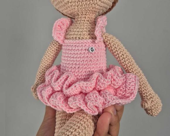 Boneca Bailarina Amigurumi – Crochê Artesanal Elegante