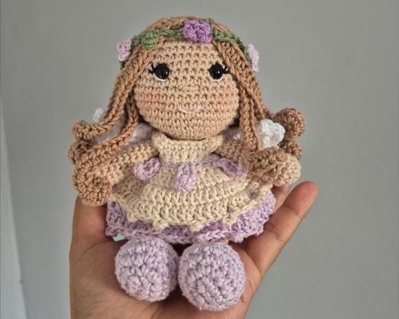 Boneca Fada Amigurumi – Crochê Artesanal Encantado