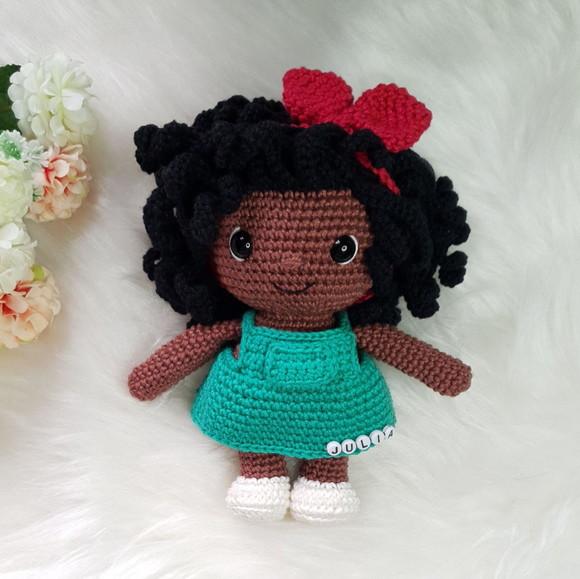 Boneca Júlia Amigurumi – Crochê Artesanal Exclusivo