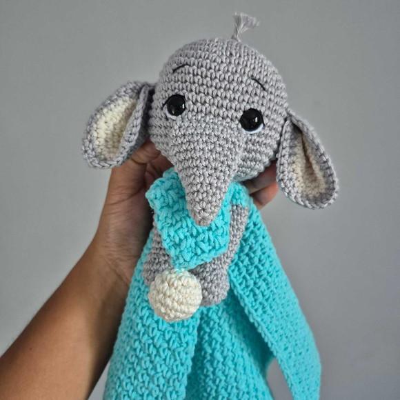 Naninha Elefante Amigurumi