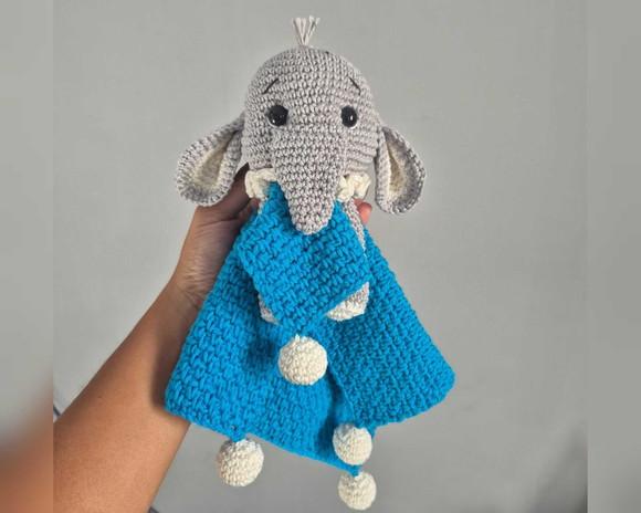 Naninha Elefante Amigurumi