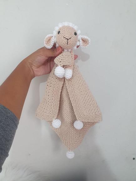 Naninha Ovelha Amigurumi