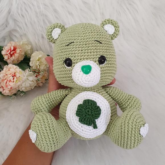 Ursinho Carinhoso Verde Boa Sorte Amigurumi – Crochê Artesanal