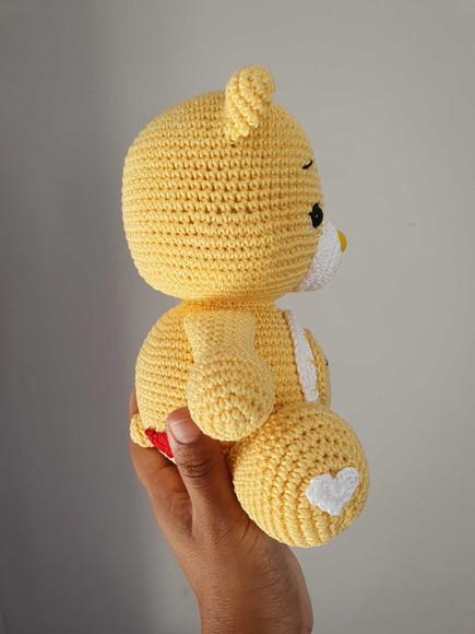 Ursinho Carinhoso Amarelo Raio de Sol Amigurumi