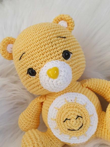 Ursinho Carinhoso Amarelo Raio de Sol Amigurumi