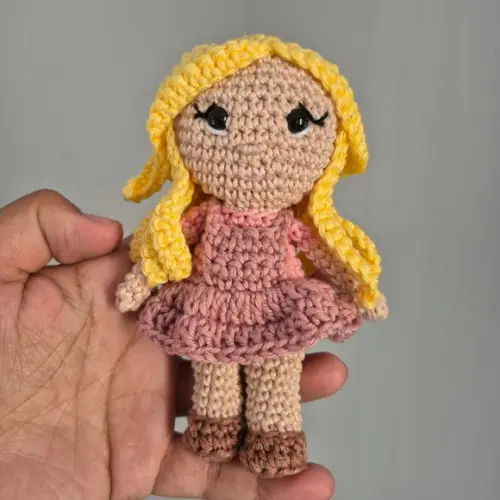 Boneca Amigurumi