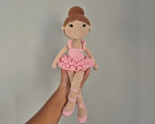 Boneca Bailarina Amigurumi