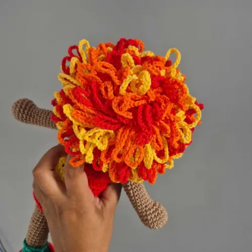 Boneca Emília Amigurumi – Crochê Artesanal Clássico