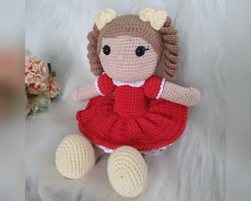 Boneca Mirna Amigurumi