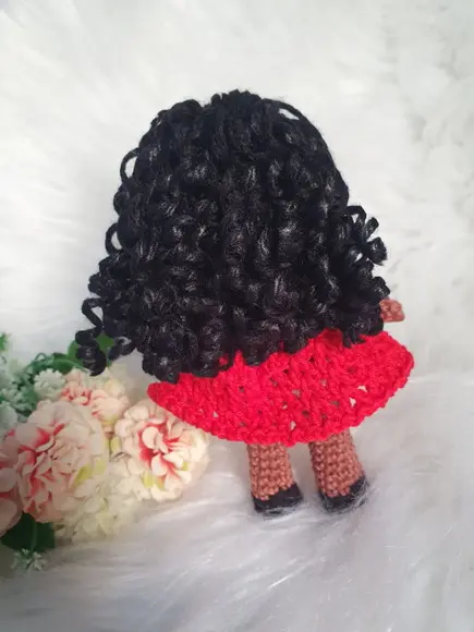 Chaveiro Boneca Negra Cris Amigurumi – Crochê Artesanal