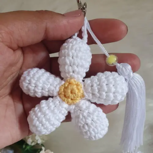 Chaveiro Margarida Amigurumi