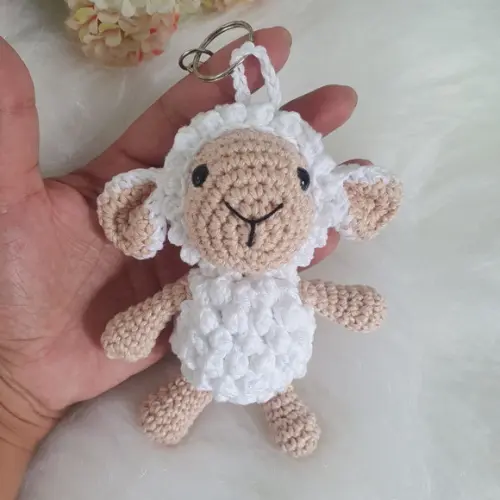 Chaveiro Ovelha Amigurumi
