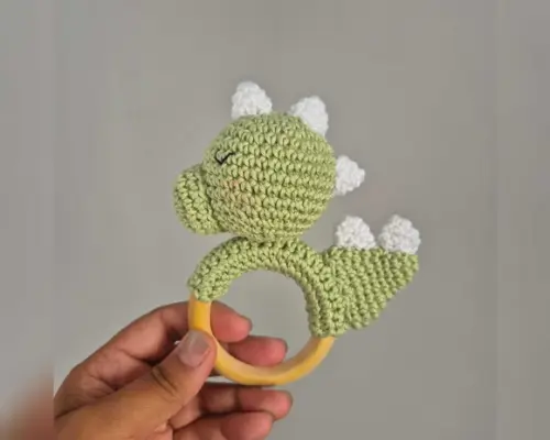 Chocalho Dinossauro Amigurumi