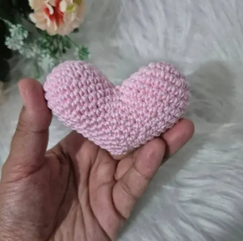 Coração Amigurumi 7 cm
