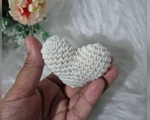 Coração Amigurumi 6 cm