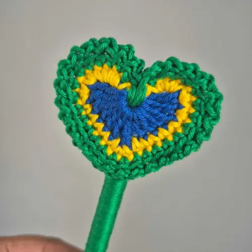 Lápis Personalizados Coração de Crochê