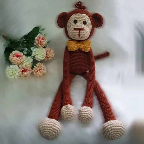 Macaco Abraça Cortina