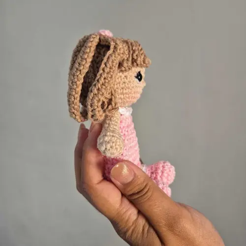 Mini Boneca Ceci Amigurumi – Crochê Artesanal Exclusivo