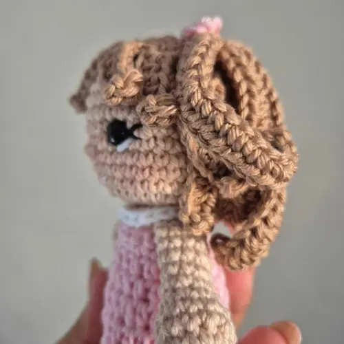 Mini Boneca Ceci Amigurumi – Crochê Artesanal Exclusivo