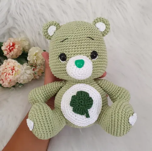 Ursinho Carinhoso Verde Boa Sorte Amigurumi – Crochê Artesanal