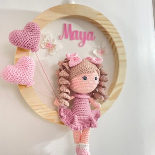 Porta-Maternidade Boneca Amigurumi e Balões