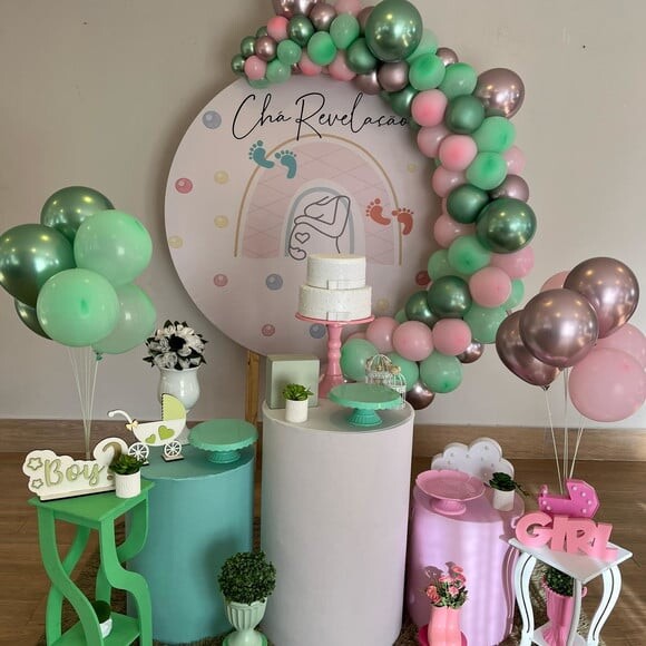 Decoração Chá Revelação Verde e Rosa - Aluguel