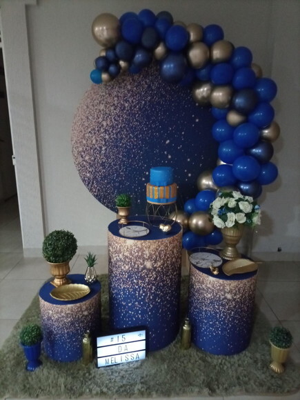 Mesa de Decoração 15 Anos- Glitter/ Azul e Dourado - Aluguel