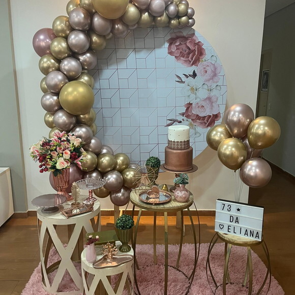 Mesa de Decoração 15 Anos- Rose Gold e Dourado - Aluguel