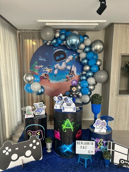 Mesa de Decoração Astro Bot - Aluguel