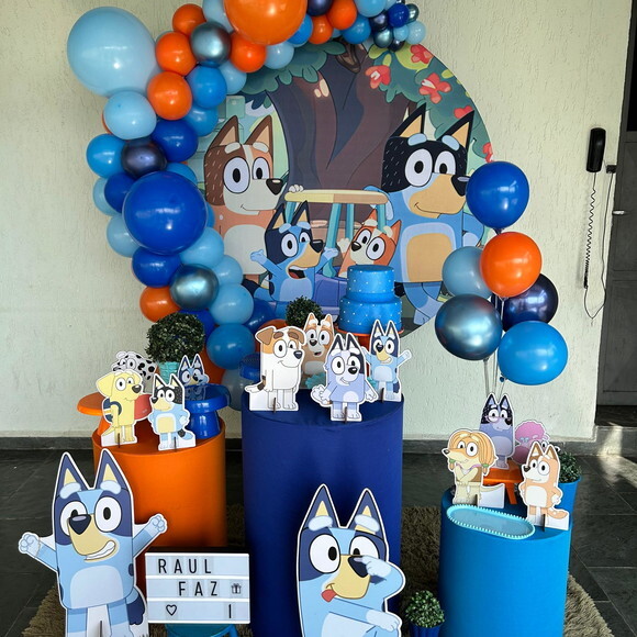 Mesa de Decoração Bluey - Aluguel