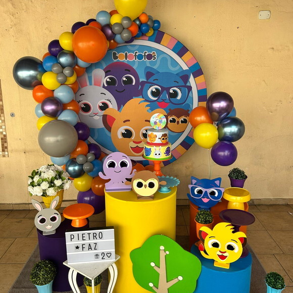 Mesa de Decoração Bolofofos - Aluguel