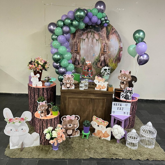 Mesa de Decoração Bosque Encantado - Aluguel