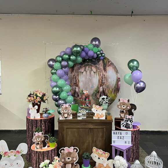 Mesa de Decoração Bosque Encantado - Aluguel