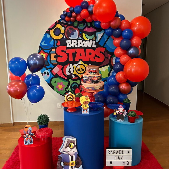 Mesa de Decoração Brawl Stars - Aluguel