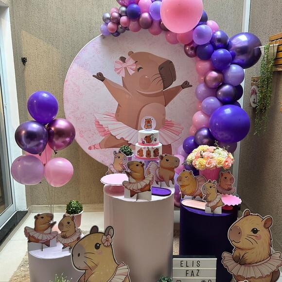 Mesa de Decoração Capivara - Aluguel