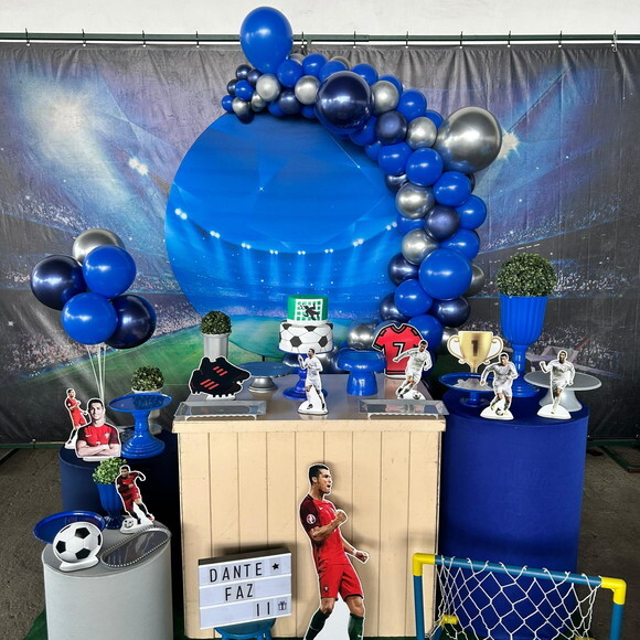 Mesa de Decoração Cristano Ronaldo/ Cr7- Aluguel