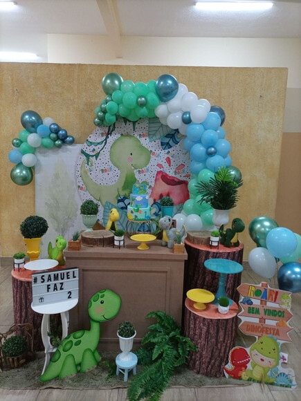 Mesa de Decoração Dino Baby - Aluguel
