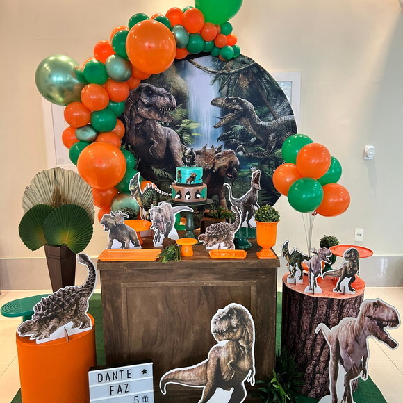 Mesa de Decoração Dinossauros/jurassic - Aluguel