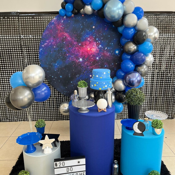 Mesa de Decoração Espaço/ Galáxia - Aluguel