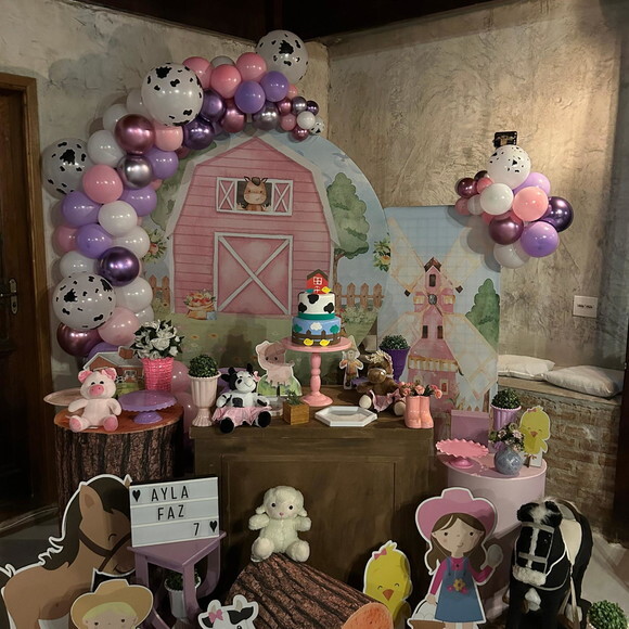 Mesa de Decoração Fazendinha - Aluguel