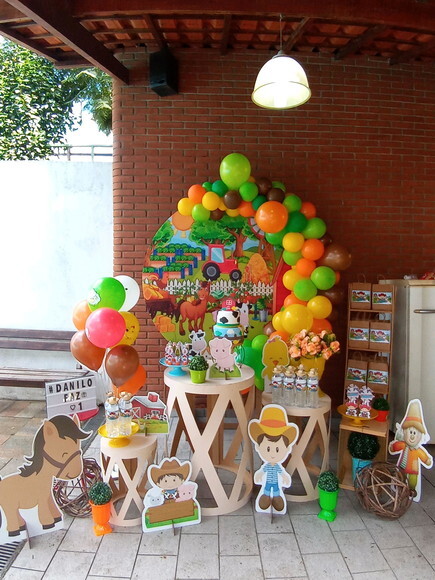 Mesa de Decoração Fazendinha - Aluguel