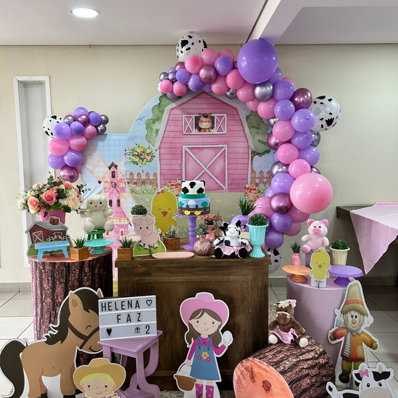 Mesa de Decoração Fazendinha Rosa - Aluguel