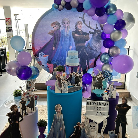 Mesa de Decoração Frozen - Aluguel